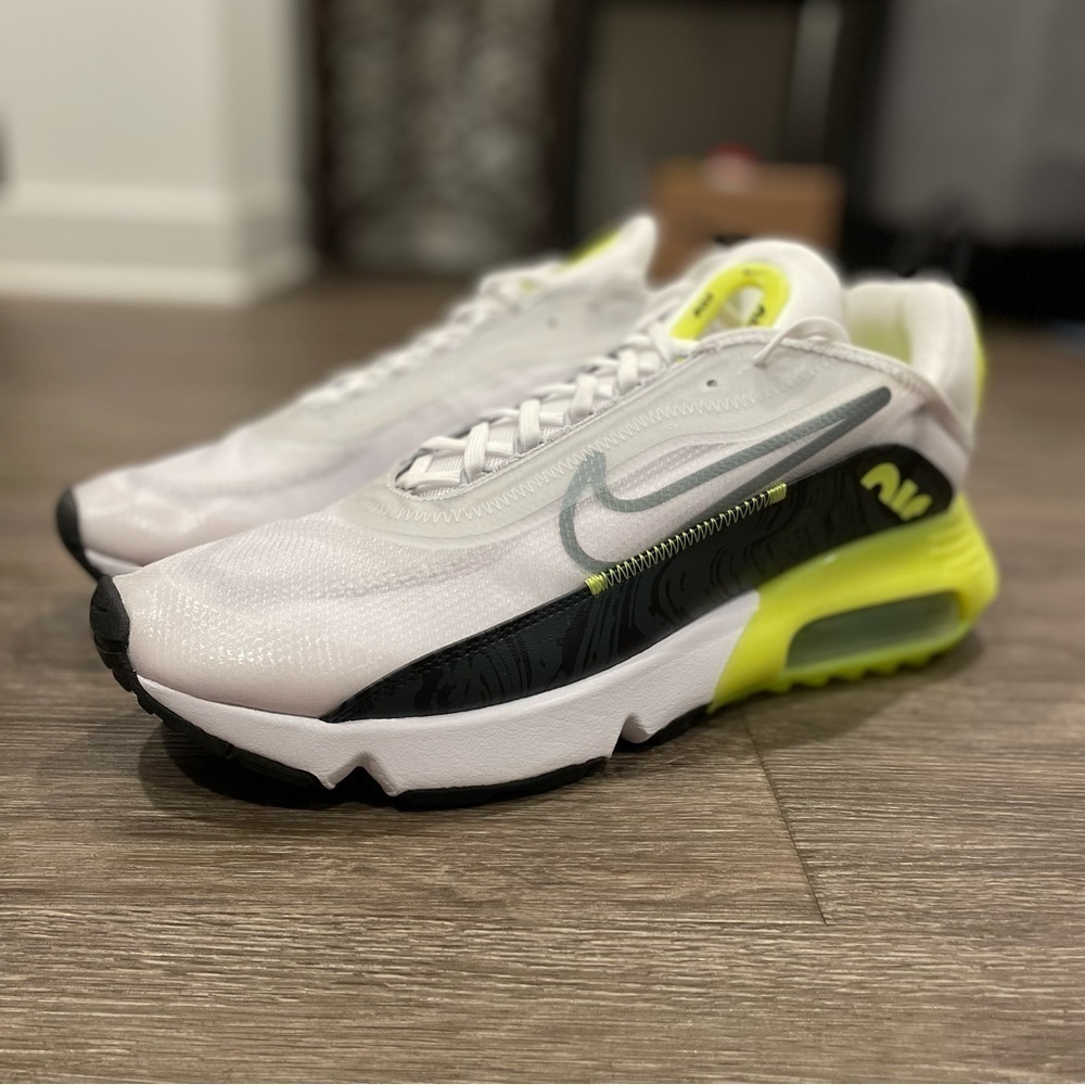 Nike Air Max 2090 sz 13 - Picture 3 of 5